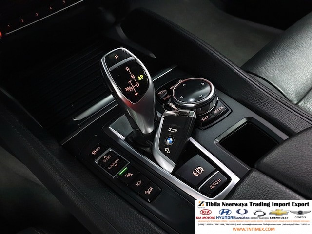 2015 BMW X6 xDrive30d – Image 9