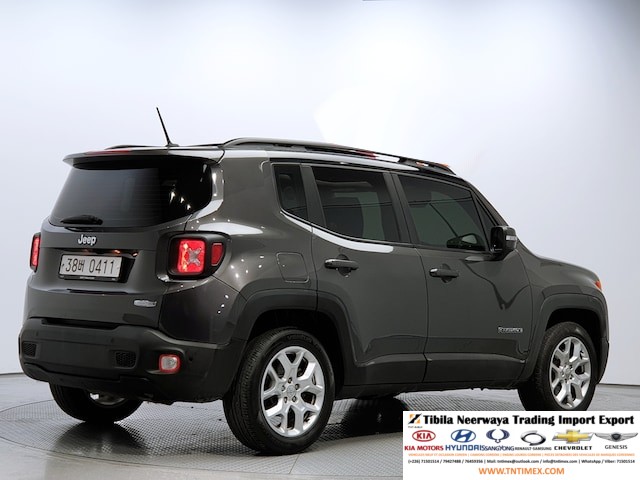 2016 Jeep Renegade 2.4L Longitude – Image 3