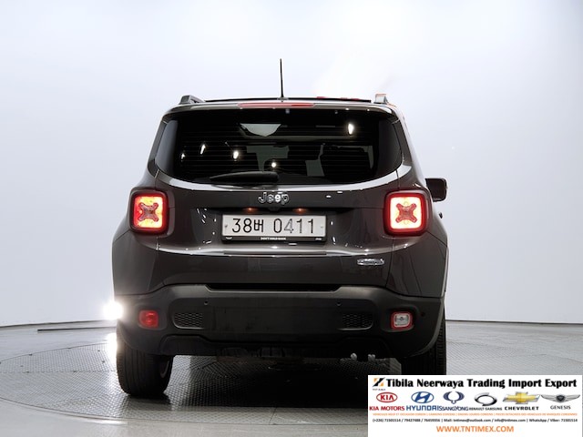 2016 Jeep Renegade 2.4L Longitude – Image 5