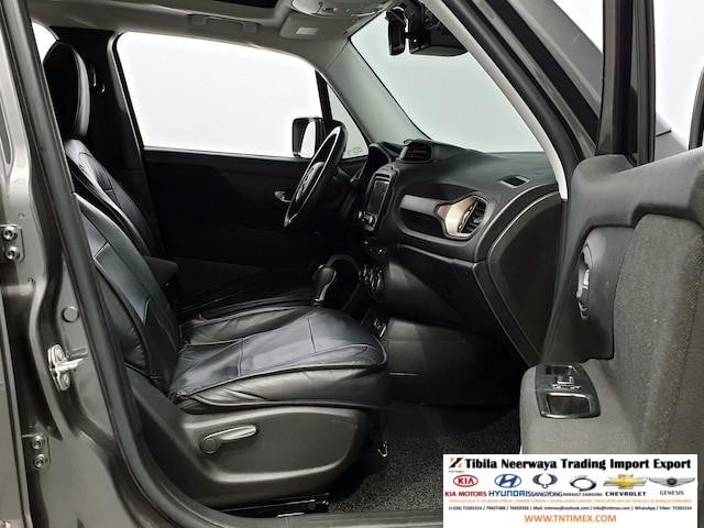 2016 Jeep Renegade 2.4L Longitude – Image 10