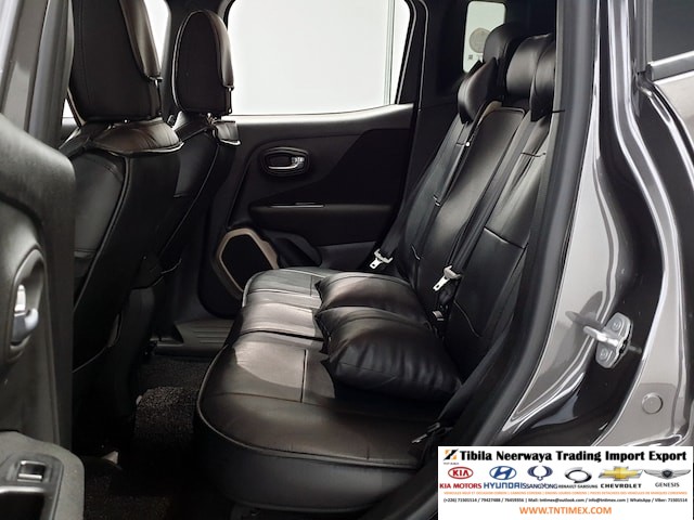 2016 Jeep Renegade 2.4L Longitude – Image 12