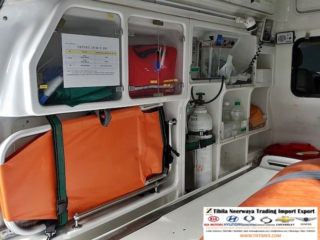 2009 HYUNDAI H-1/GRAND STAREX AMBULANCE 2.5L High Roof – Image 12