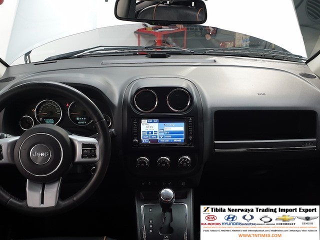 2011 Jeep Compass 2.4L 70th Anniversary – Image 8