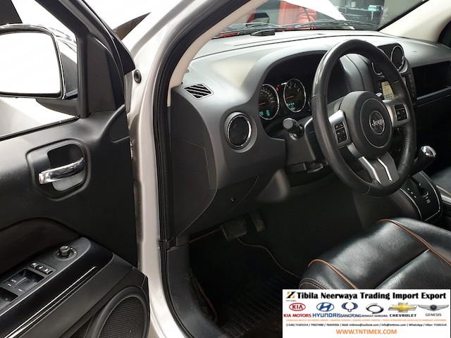 2011 Jeep Compass 2.4L 70th Anniversary – Image 12