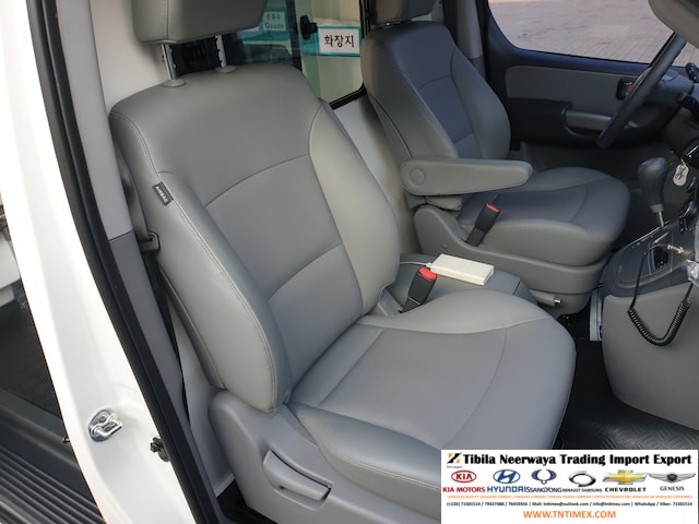 2019 HYUNDAI H-1/GRAND STAREX AMBULANCE 2.5L – Image 8