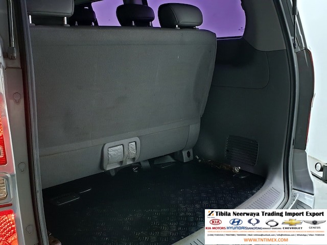 2011 Hyundai H-1/Grand Starex CVX Premium 2.5L – Image 13