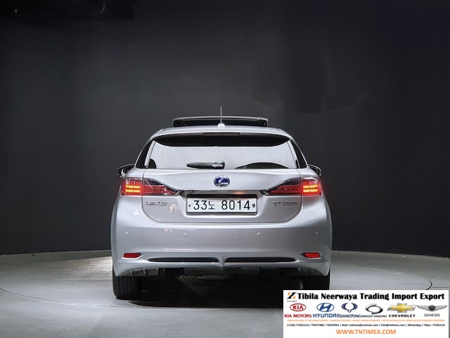 2012 Lexus CT200h 1.8L Compact Luxury – Image 5