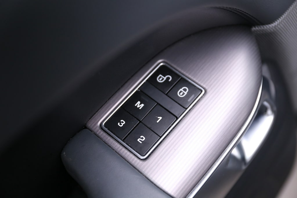 2014 Land Rover Range Rover Sport 3.0L SDV6 HSE Dynamic – Image 15