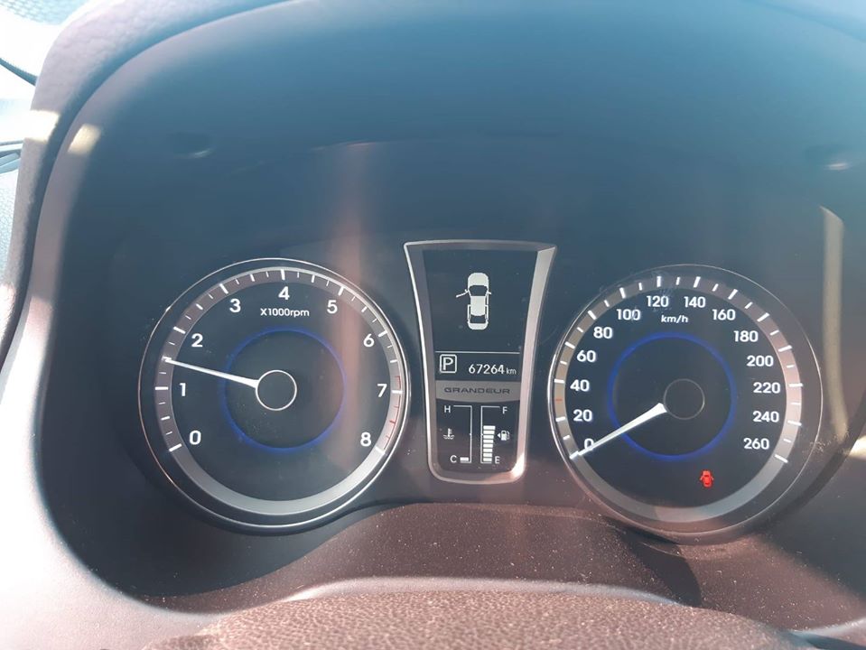 2011 HYUNDAI AZERA/GRANDEUR 2.4L – Image 2