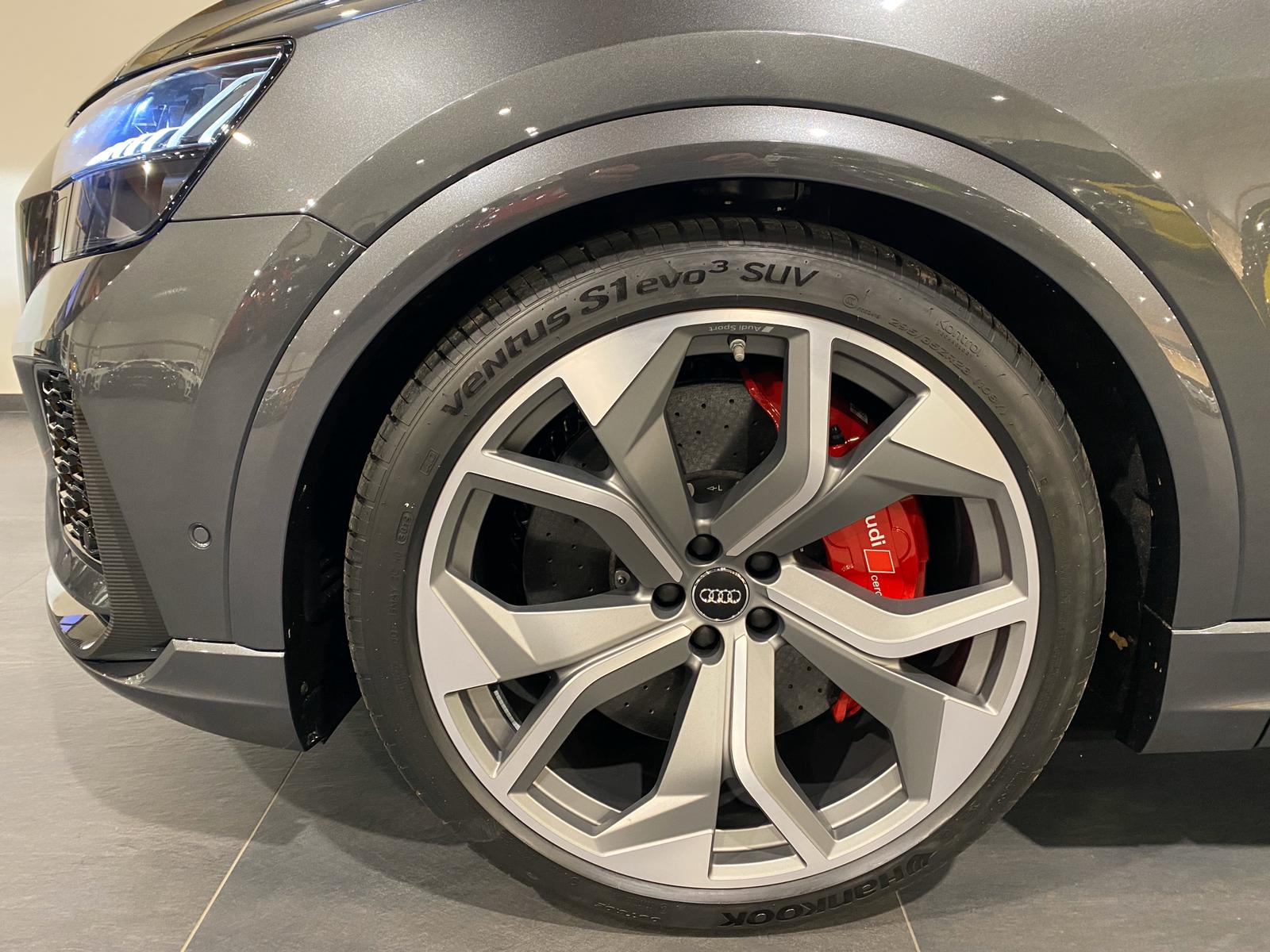 2020 AUDI RS Q8 4.0L – Image 12