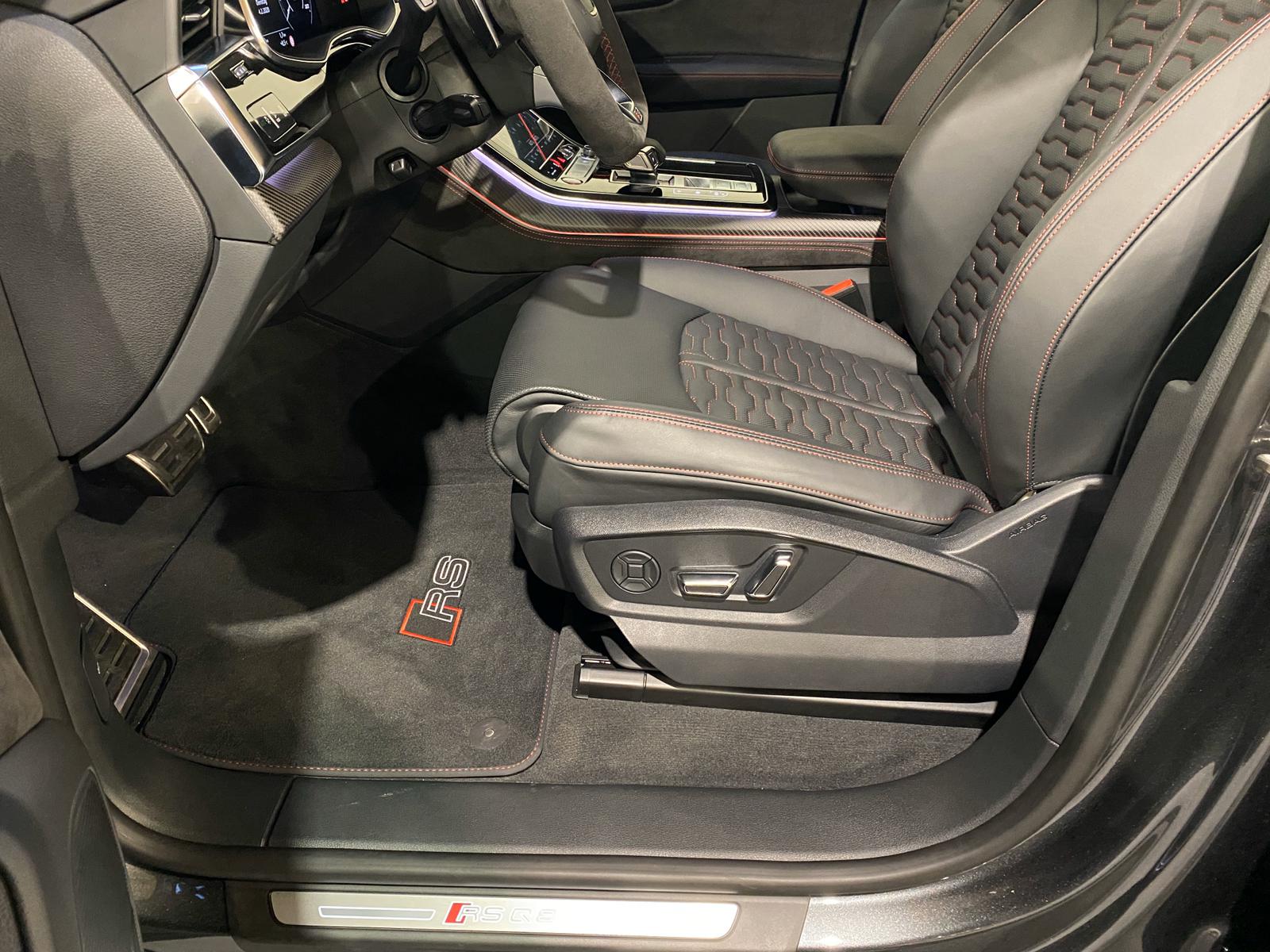 2020 AUDI RS Q8 4.0L – Image 17