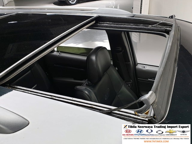 2014 Jeep Grand Cherokee 3.0L CRD Overland – Image 17