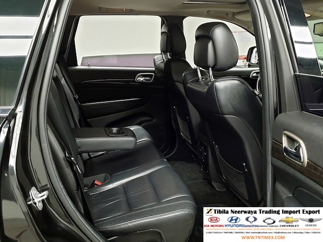 2012 Jeep Grand Cherokee 3.0L CRD Laredo – Image 14