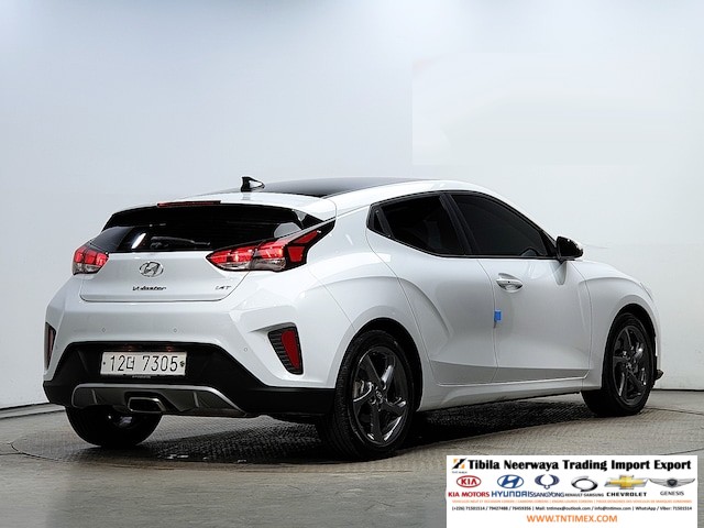 2018 Hyundai Veloster 1.4L Turbo Modern – Image 3