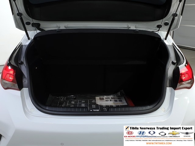 2018 Hyundai Veloster 1.4L Turbo Modern – Image 19