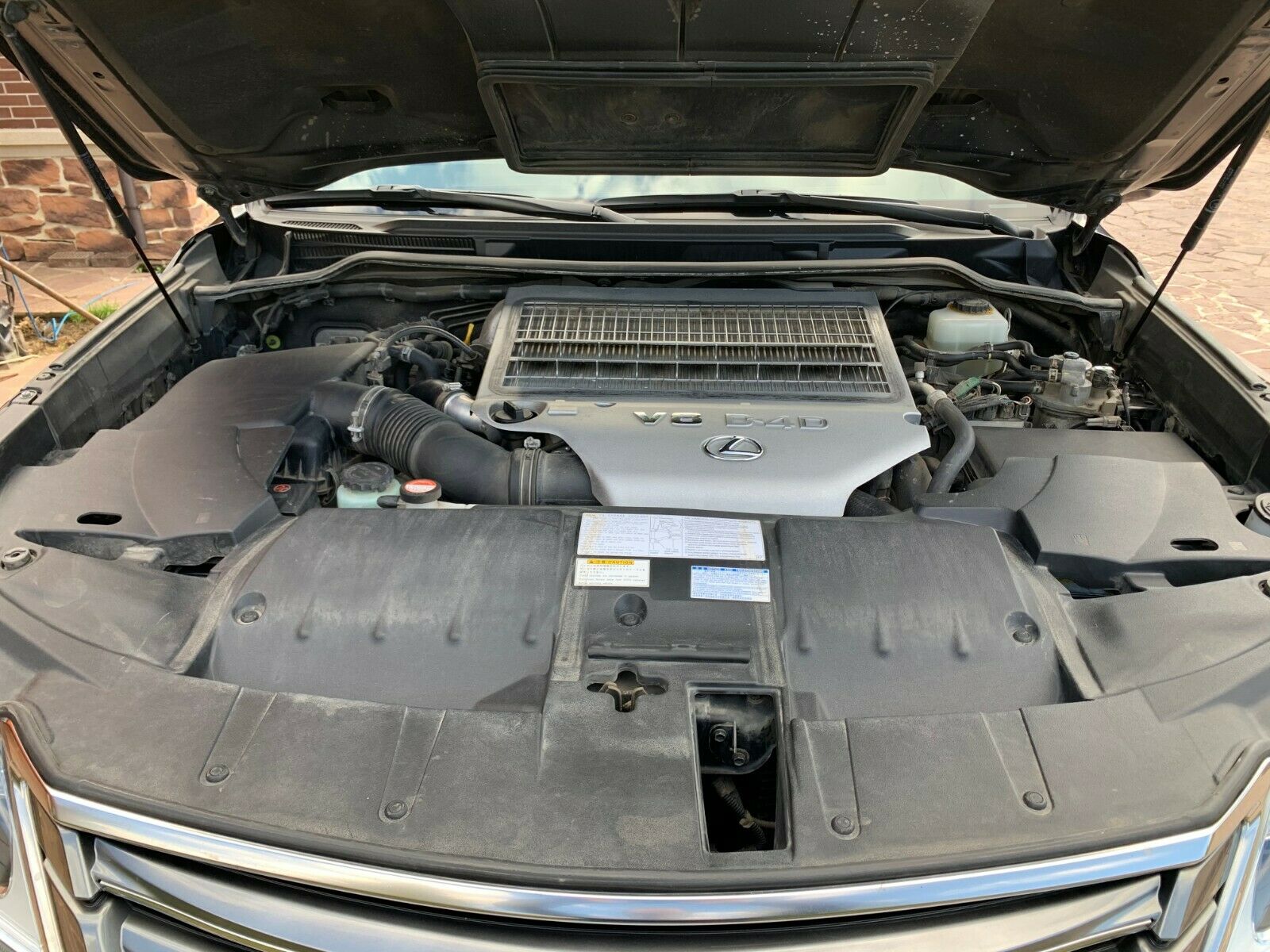 2016 Lexus LX450d 4.5L V8 – Image 15