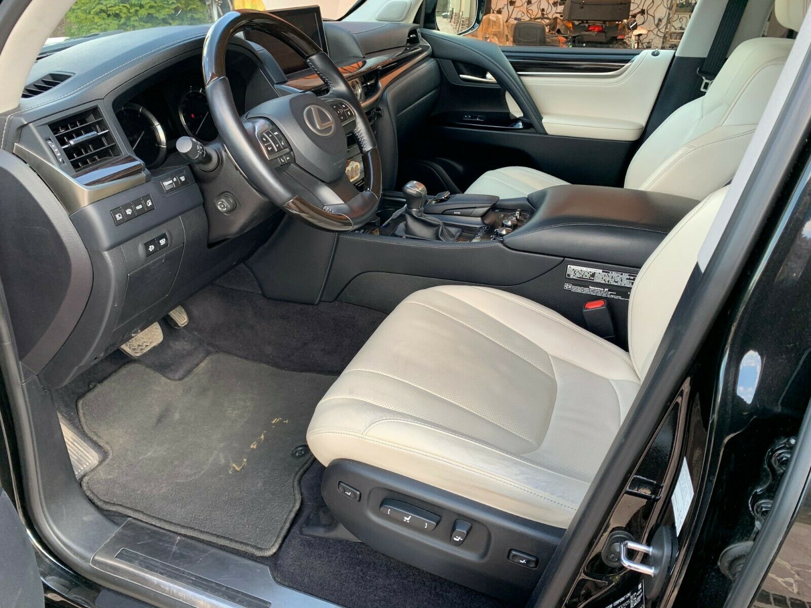 2016 Lexus LX450d 4.5L V8 – Image 7