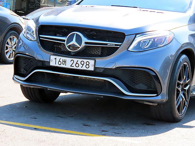2017 Mercedes-Benz GLE 63 AMG S 4-Matic – Image 12