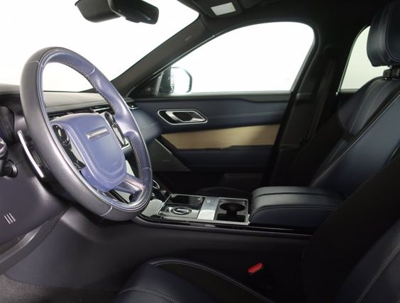 2018 Land Rover Range Rover Velar 2.0L R-Dynamic SE – Image 28