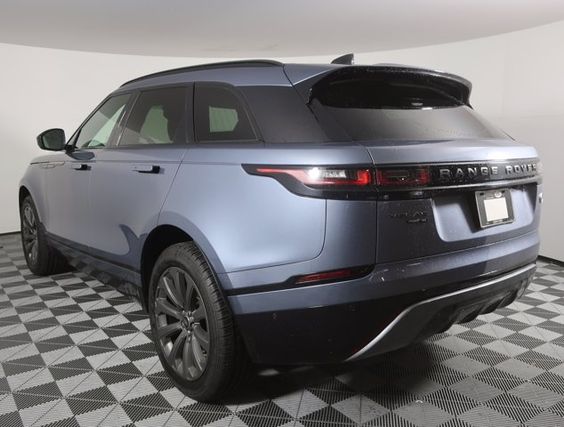 2018 Land Rover Range Rover Velar 2.0L R-Dynamic SE – Image 5