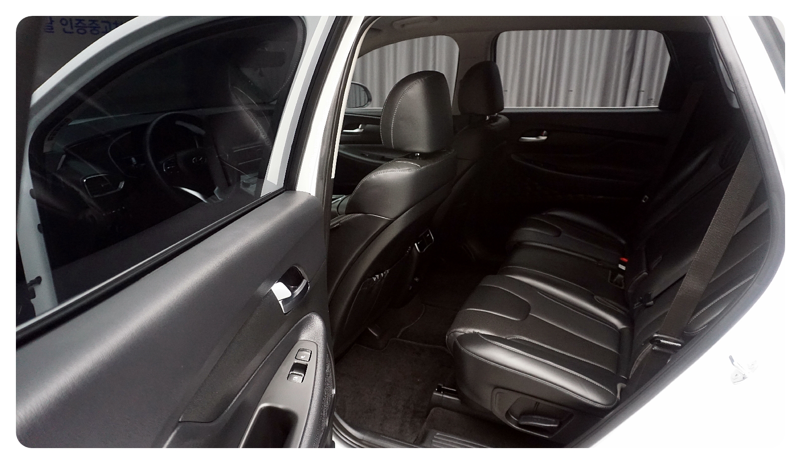 2021 Hyundai Santa Fe 2.5L Premium – Image 8
