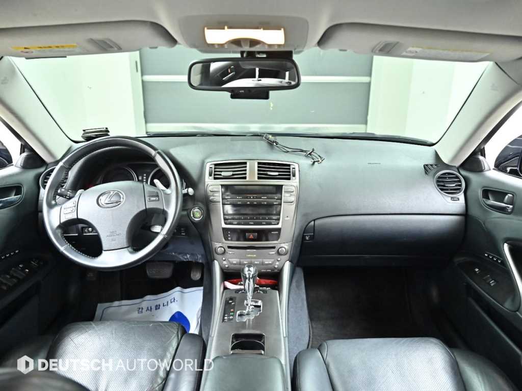 2007 Lexus IS250 2.5L V6 – Image 6