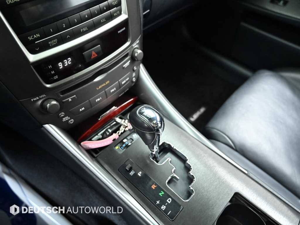 2007 Lexus IS250 2.5L V6 – Image 7