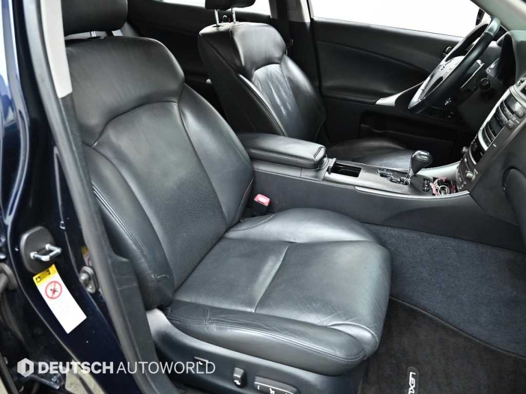 2007 Lexus IS250 2.5L V6 – Image 8