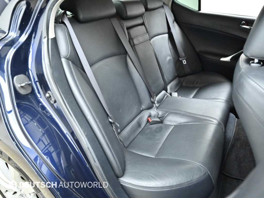 2007 Lexus IS250 2.5L V6 – Image 10