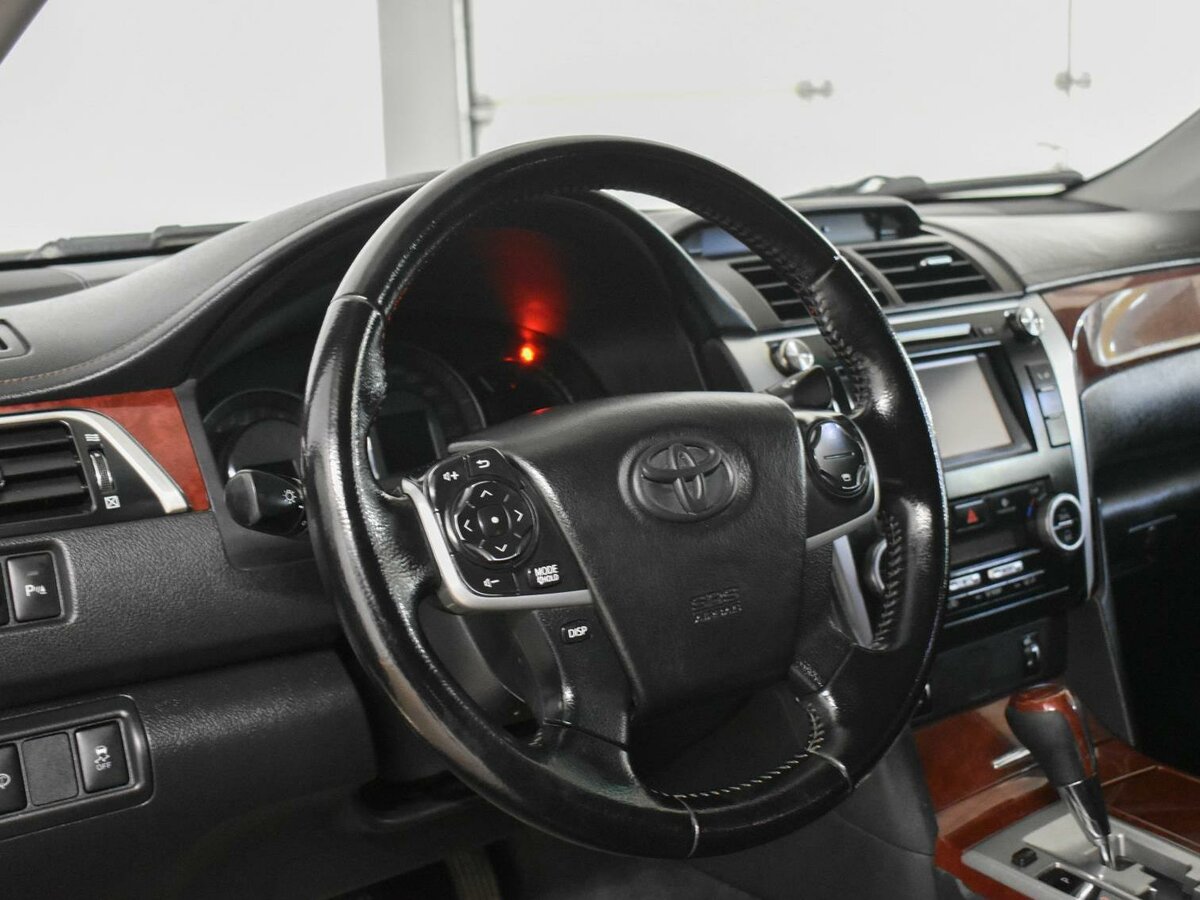 2012 Toyota Camry 2.5L – Image 13