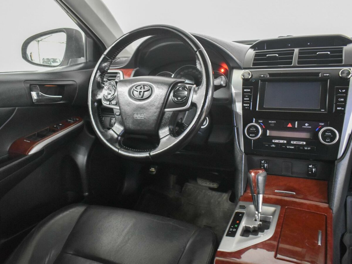 2012 Toyota Camry 2.5L – Image 15