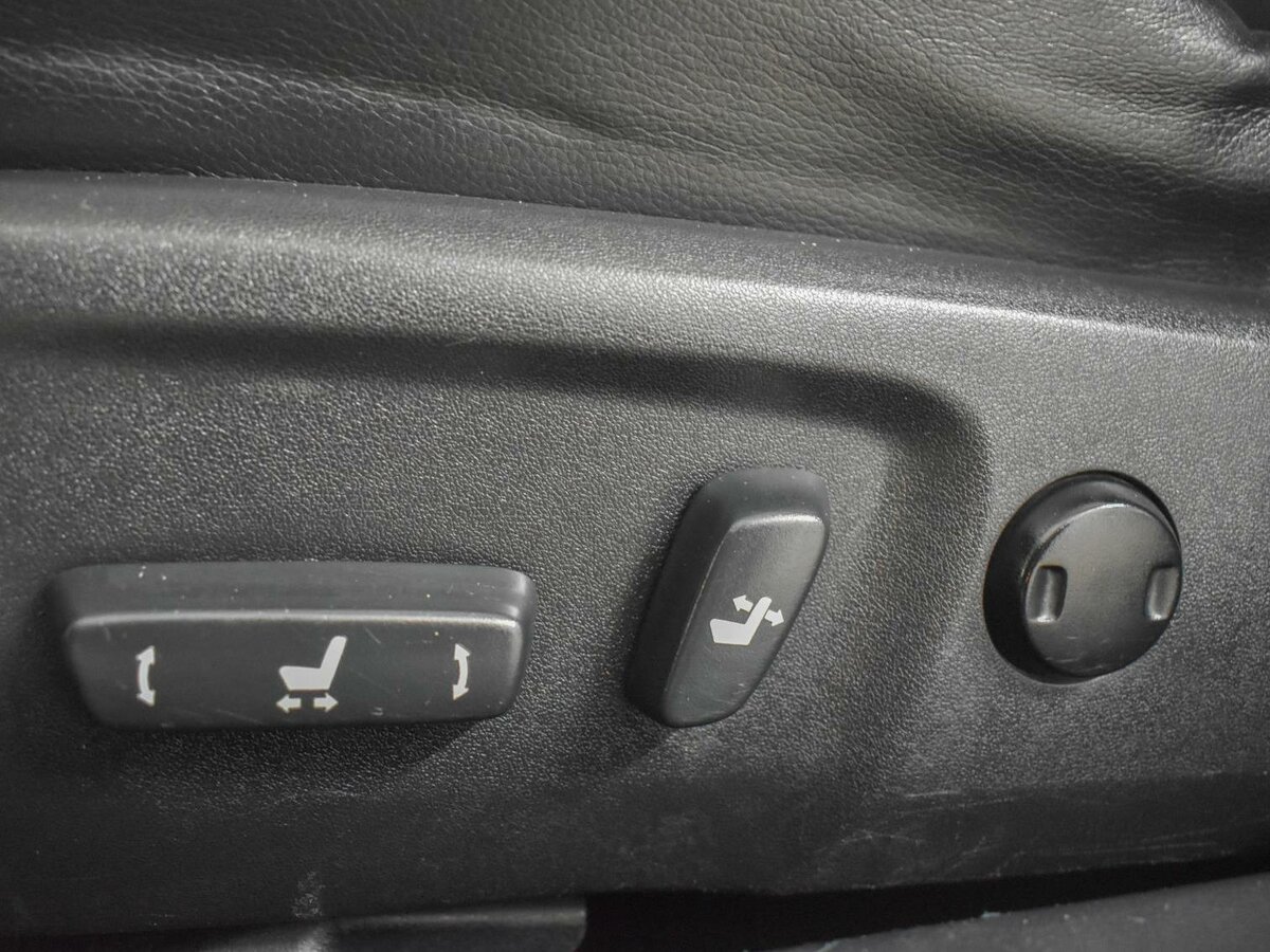 2012 Toyota Camry 2.5L – Image 4