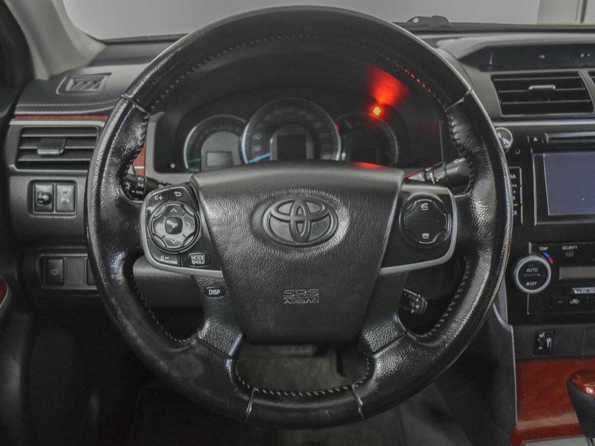 2012 Toyota Camry 2.5L – Image 6