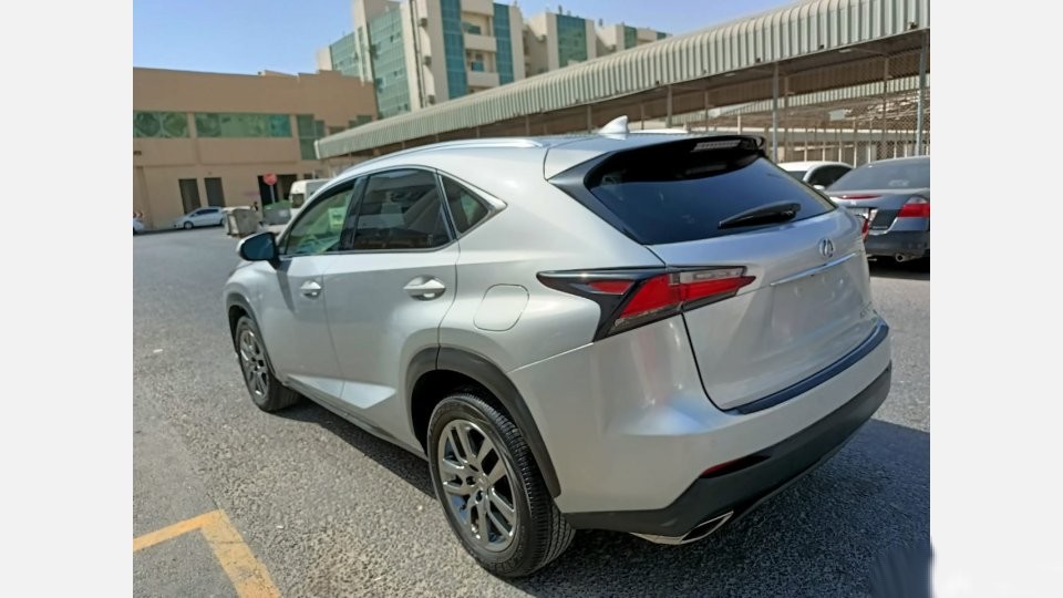 2016 Lexus NX200t 2.0L – Image 4