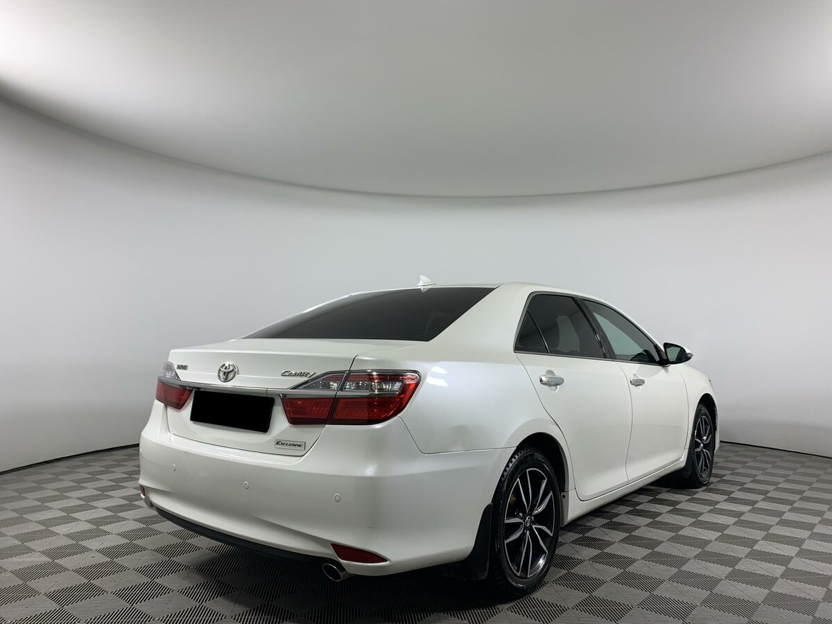 2017 Toyota Camry 2.5L – Image 15