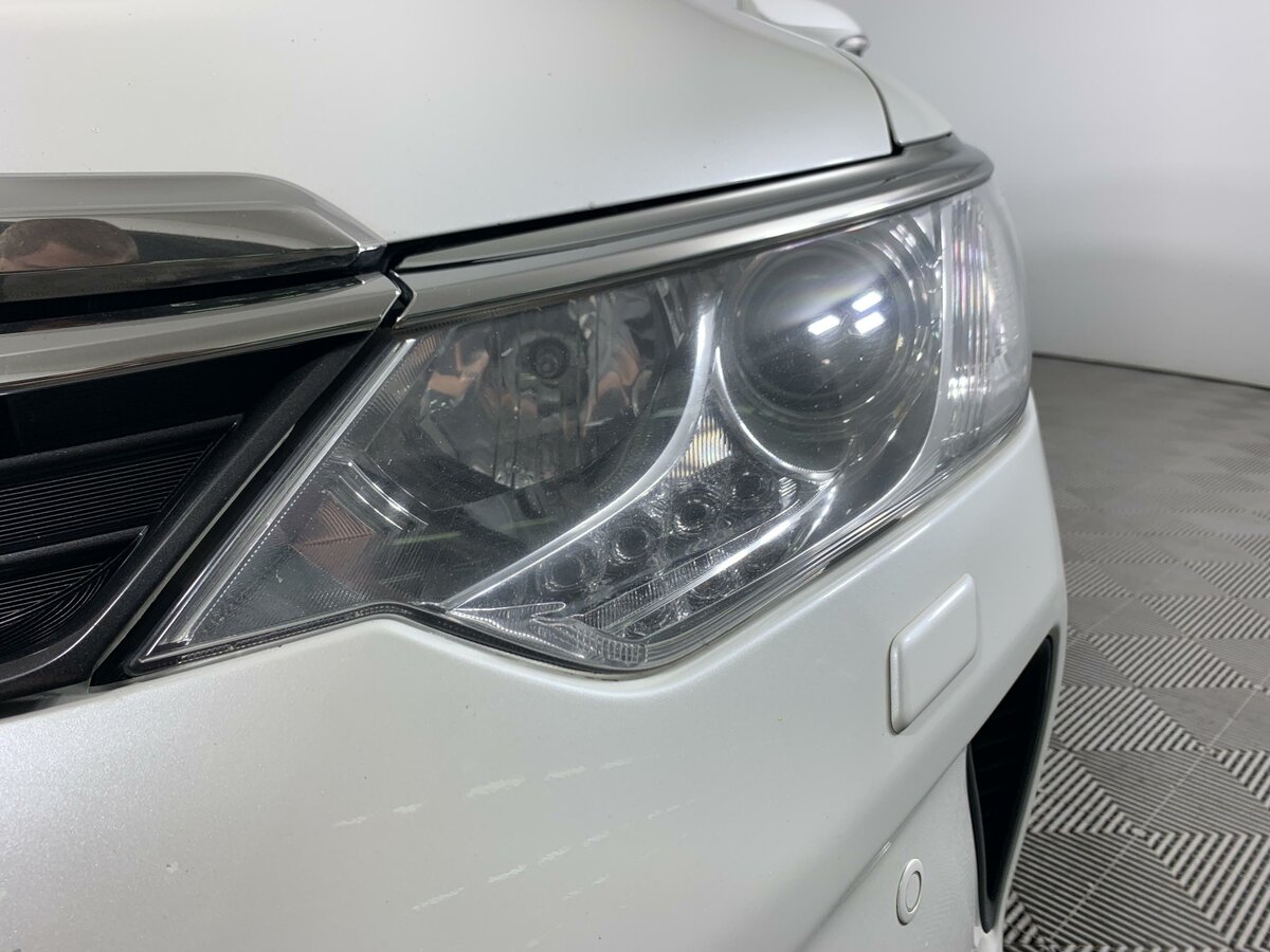 2017 Toyota Camry 2.5L – Image 16