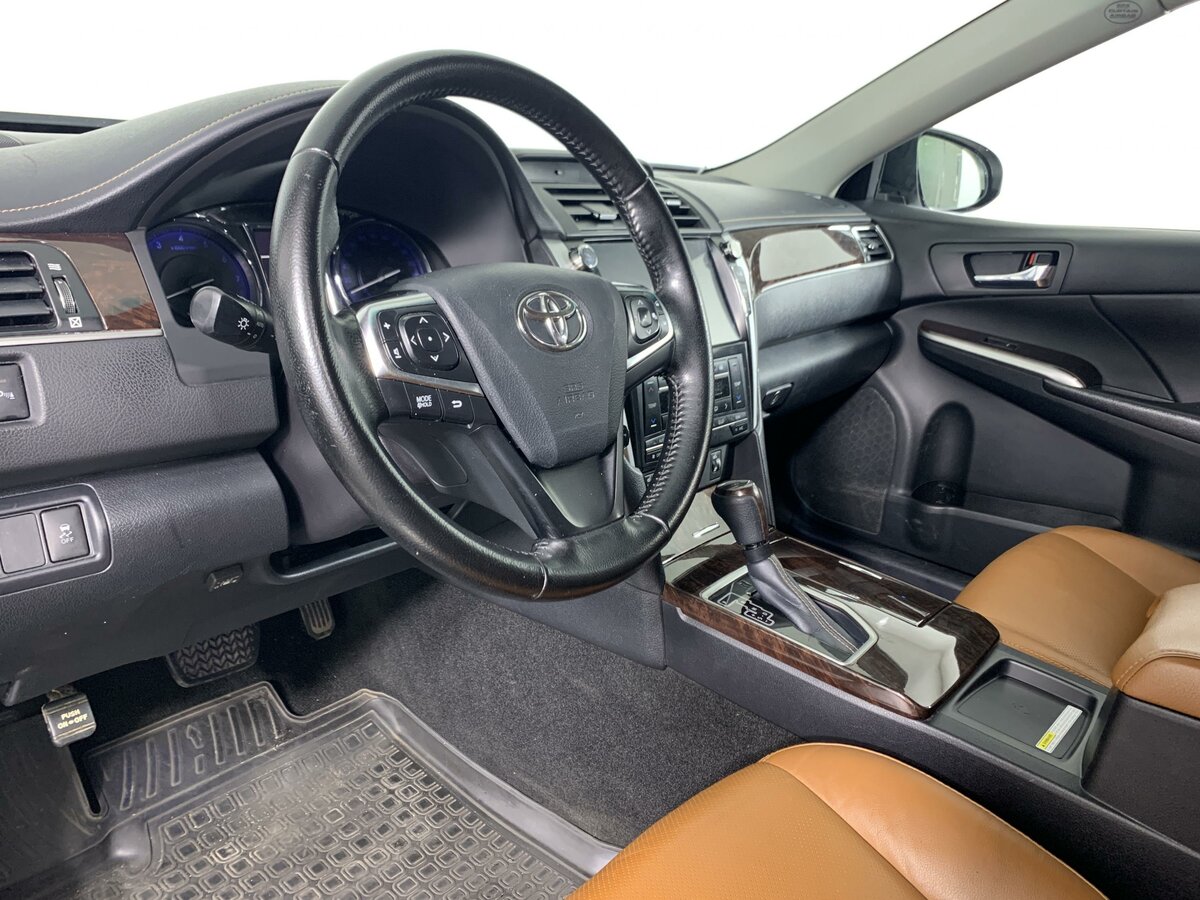 2017 Toyota Camry 2.5L – Image 19