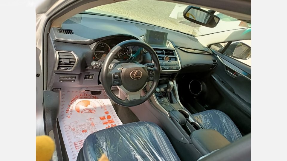 2016 Lexus NX200t 2.0L – Image 13