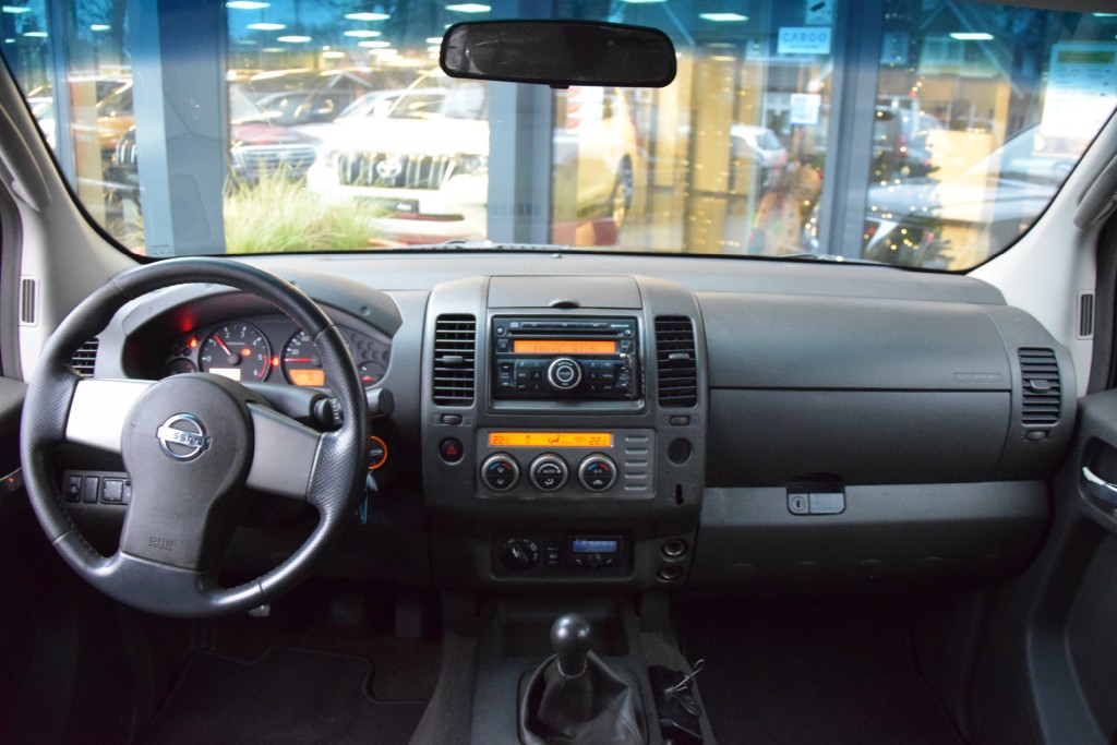 2006 Nissan Navara 2.5L DCI SE 4WD – Image 11