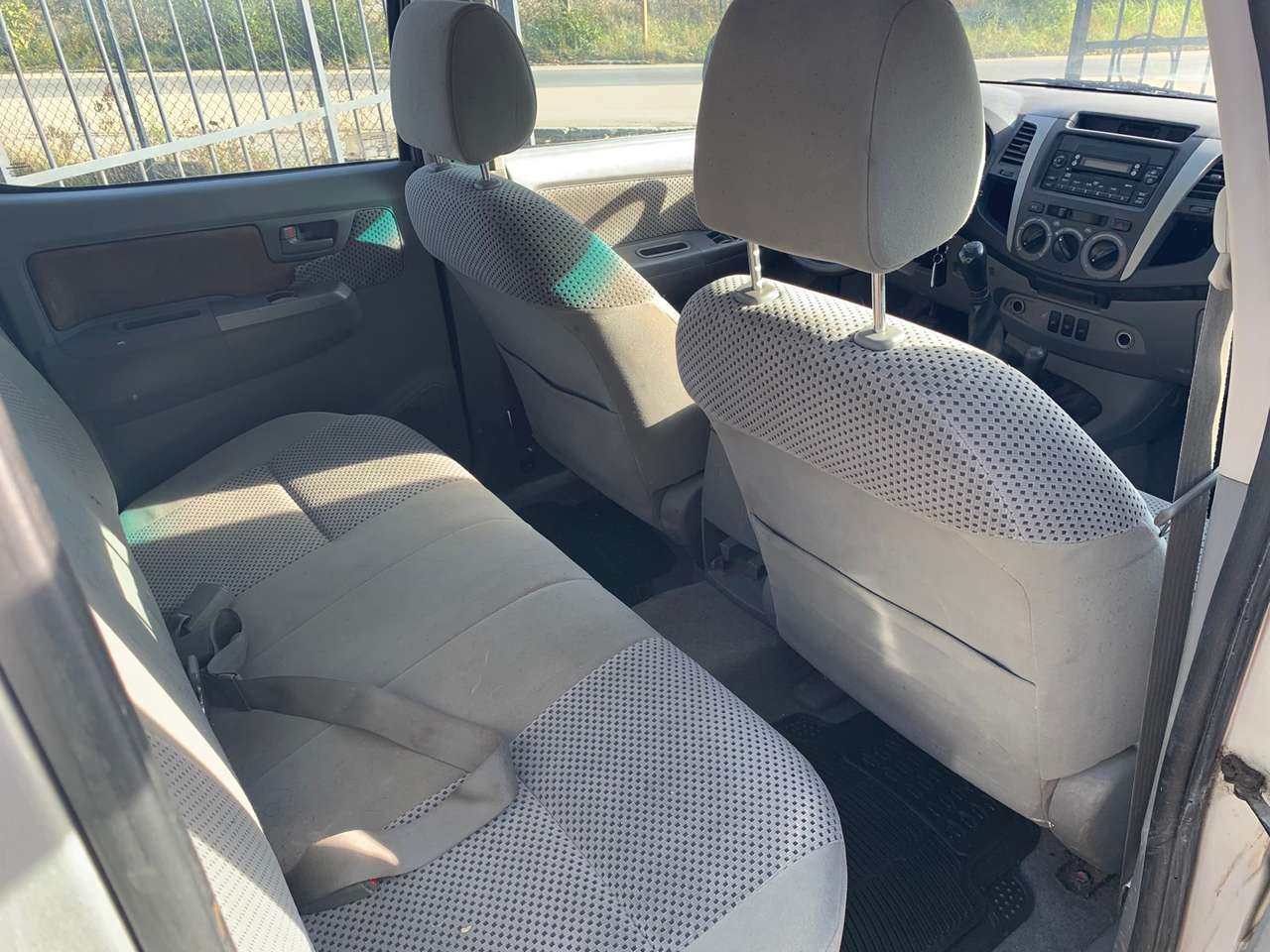 2008 Toyota Hilux 2.5L 4X4 – Image 3