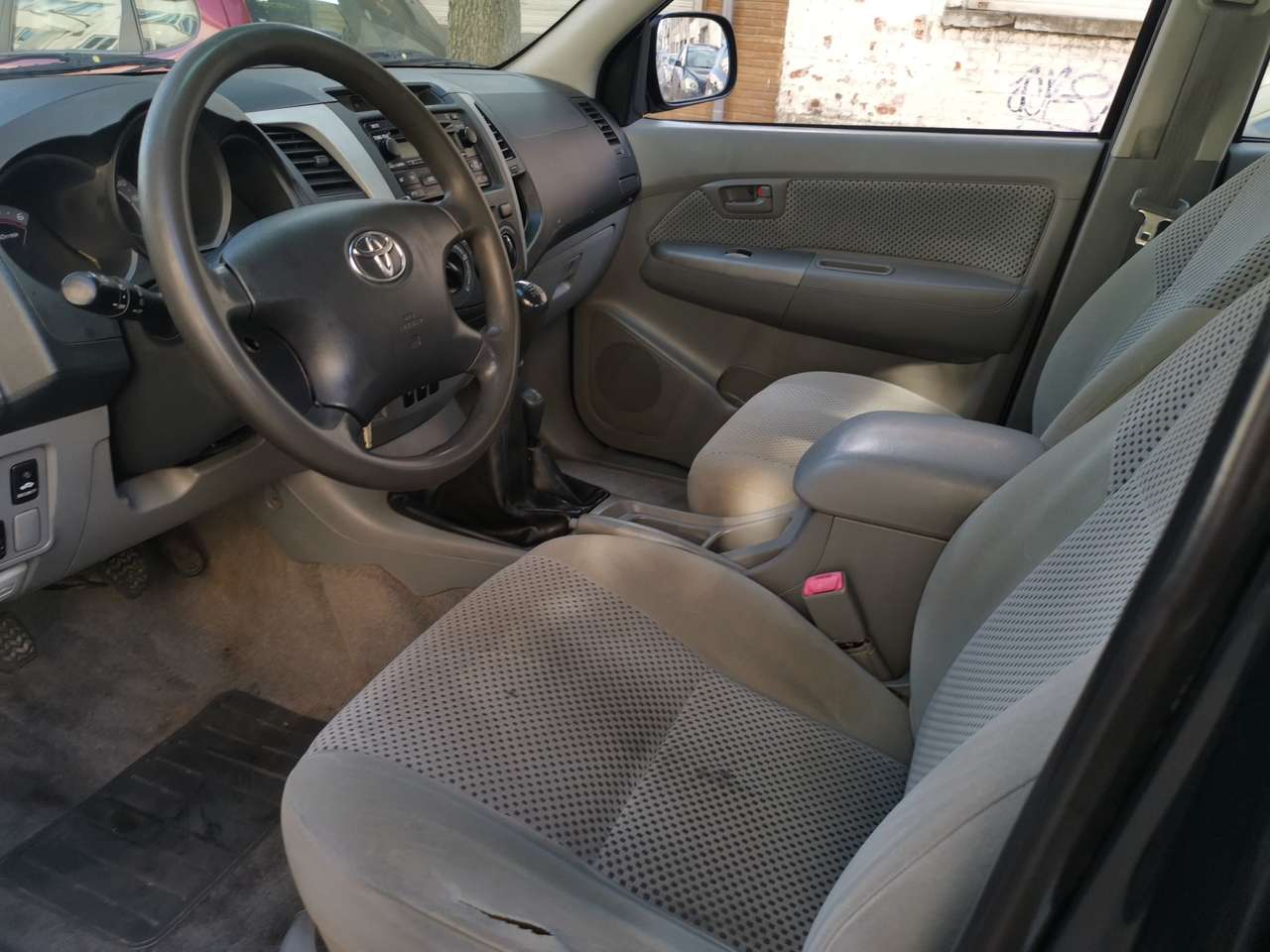 2008 Toyota Hilux 3.0L 4X4 – Image 4