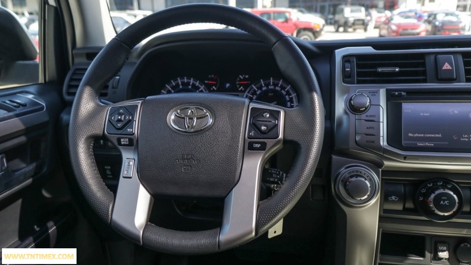 2016 Toyota 4-Runner 4.0L SR5 – Image 6