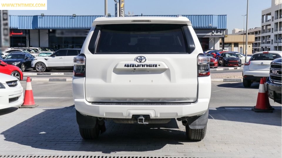 2016 Toyota 4-Runner 4.0L SR5 – Image 10