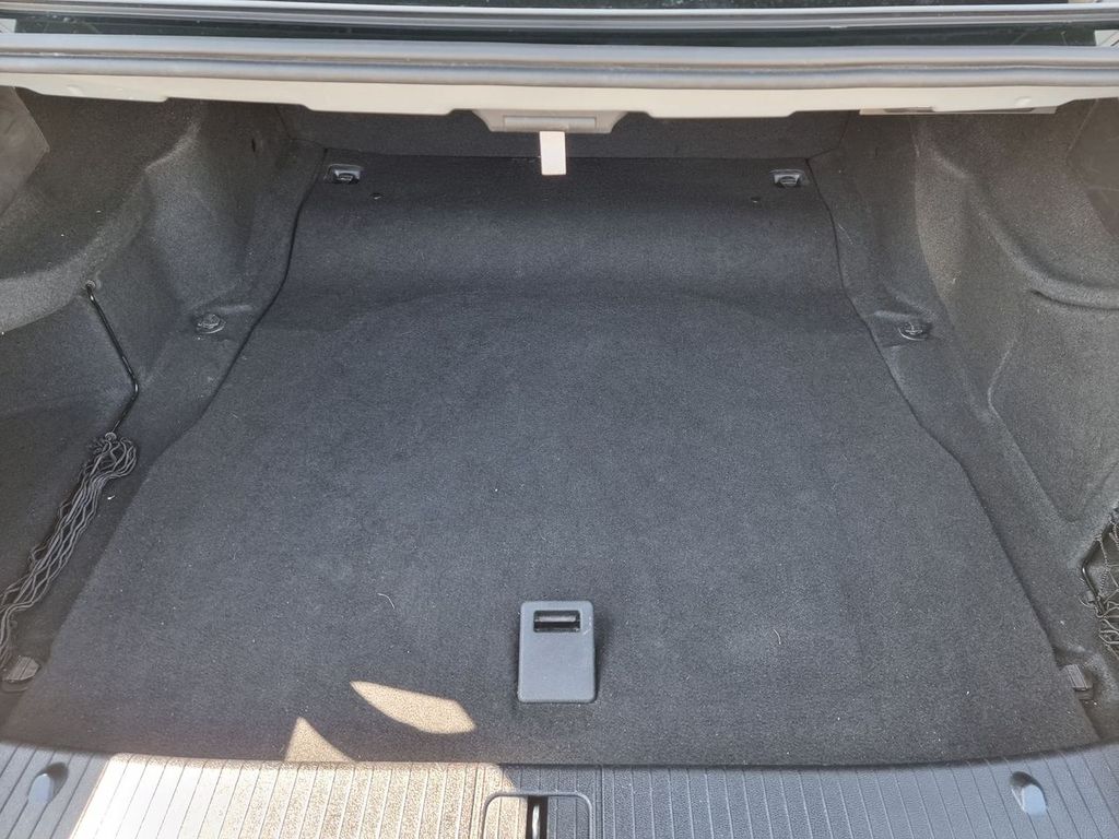 2012 Mercedes-Benz E220 CDI – Image 11