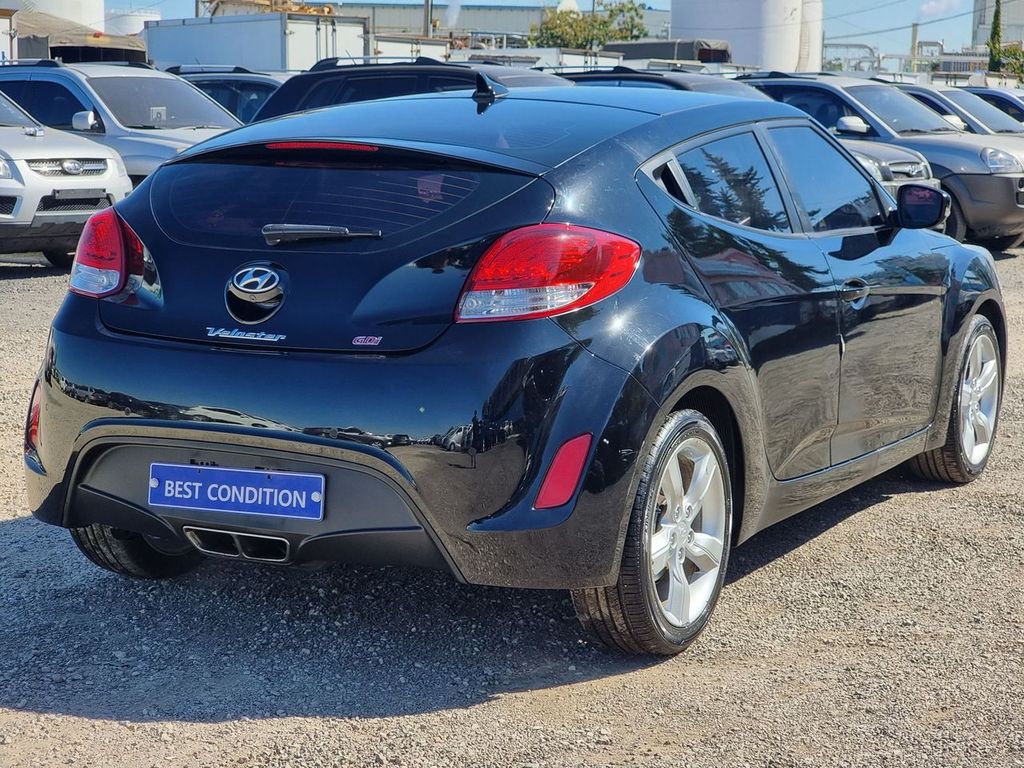 2012 Hyundai Veloster 1.6L Unique – Image 6