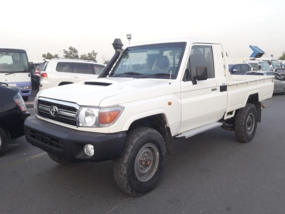 2012 Toyota Land Cruiser Pickup 4.5L V8