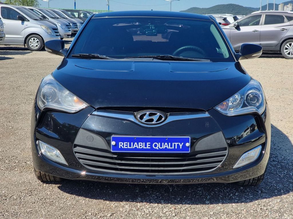 2012 Hyundai Veloster 1.6L Unique – Image 9