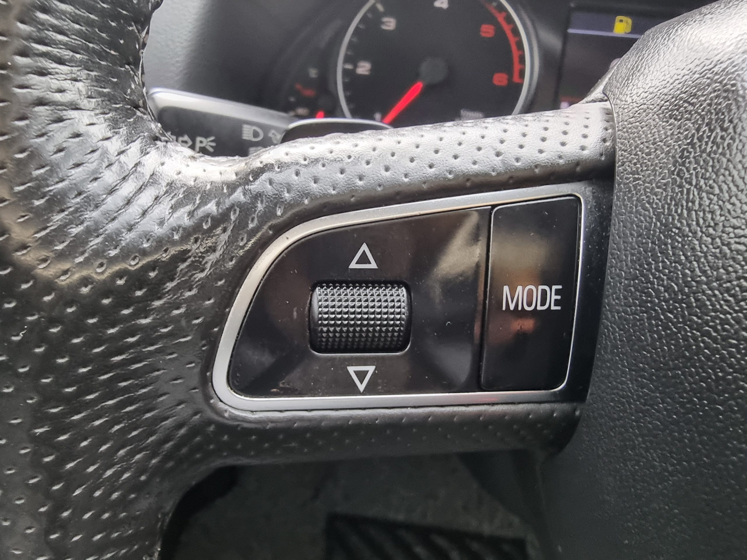 2009 Audi Q5 2.0L TDI Quattro – Image 14