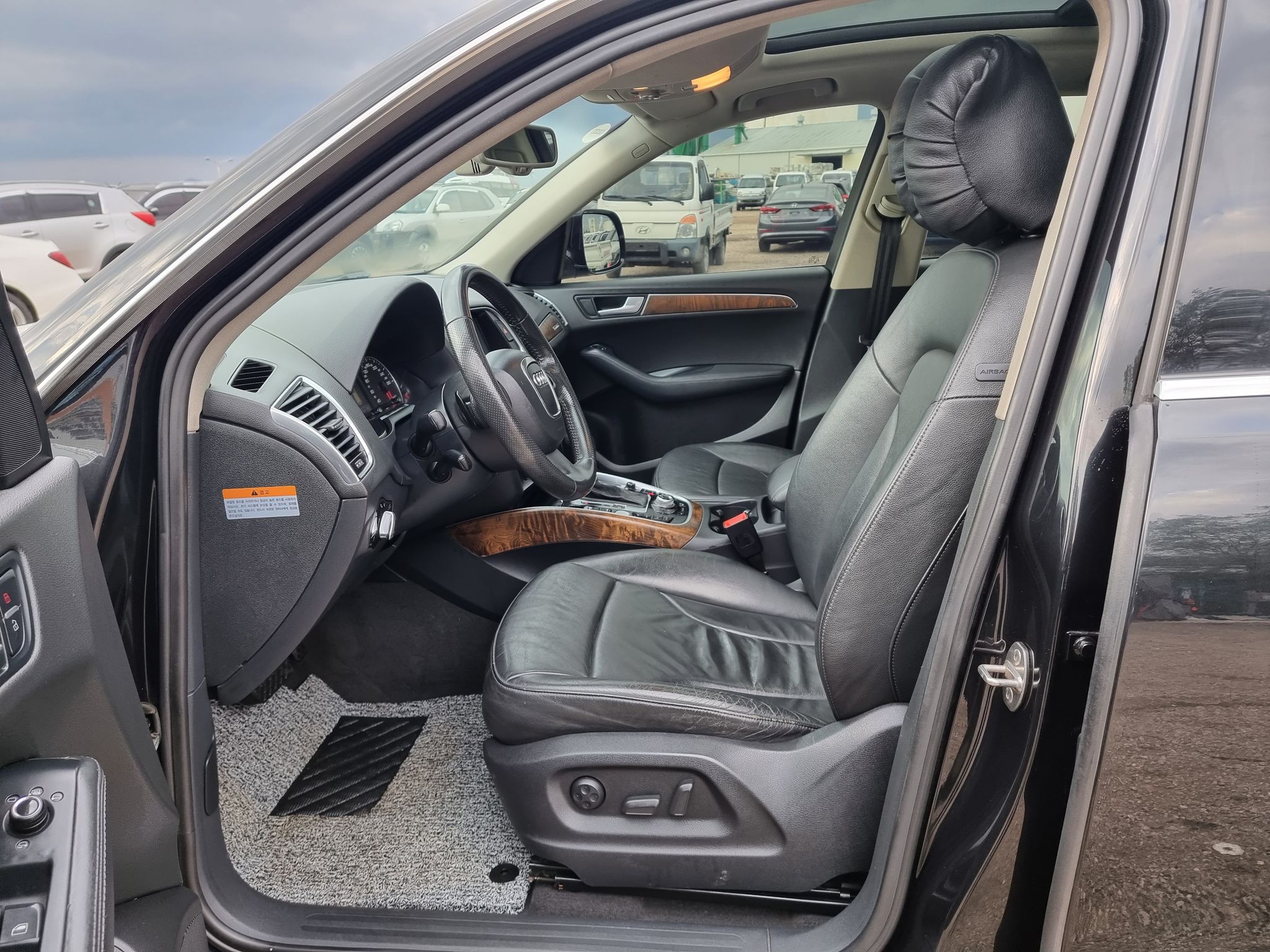 2009 Audi Q5 2.0L TDI Quattro – Image 28