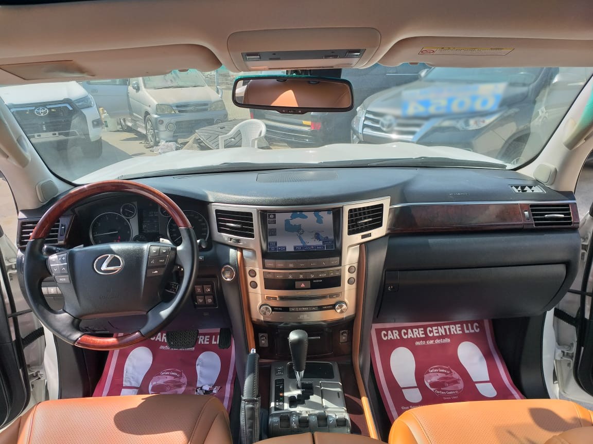 2012 Lexus LX570 5.7L V8 – Image 16